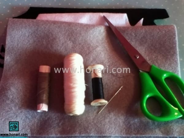 آموزش دوخت عروسک سنجاب نمدی