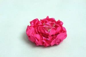 آموزش رز برجسته روبان دوزی