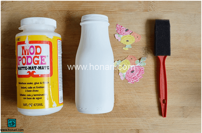 دكوپاژ روی بطری شیشه ای را چگونه انجام دهیم؟